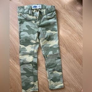 Old Navy Girl’s Camo Pants
